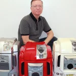 This Roboticist-Turned-Teacher Built a Life-Size Replica of ENIAC